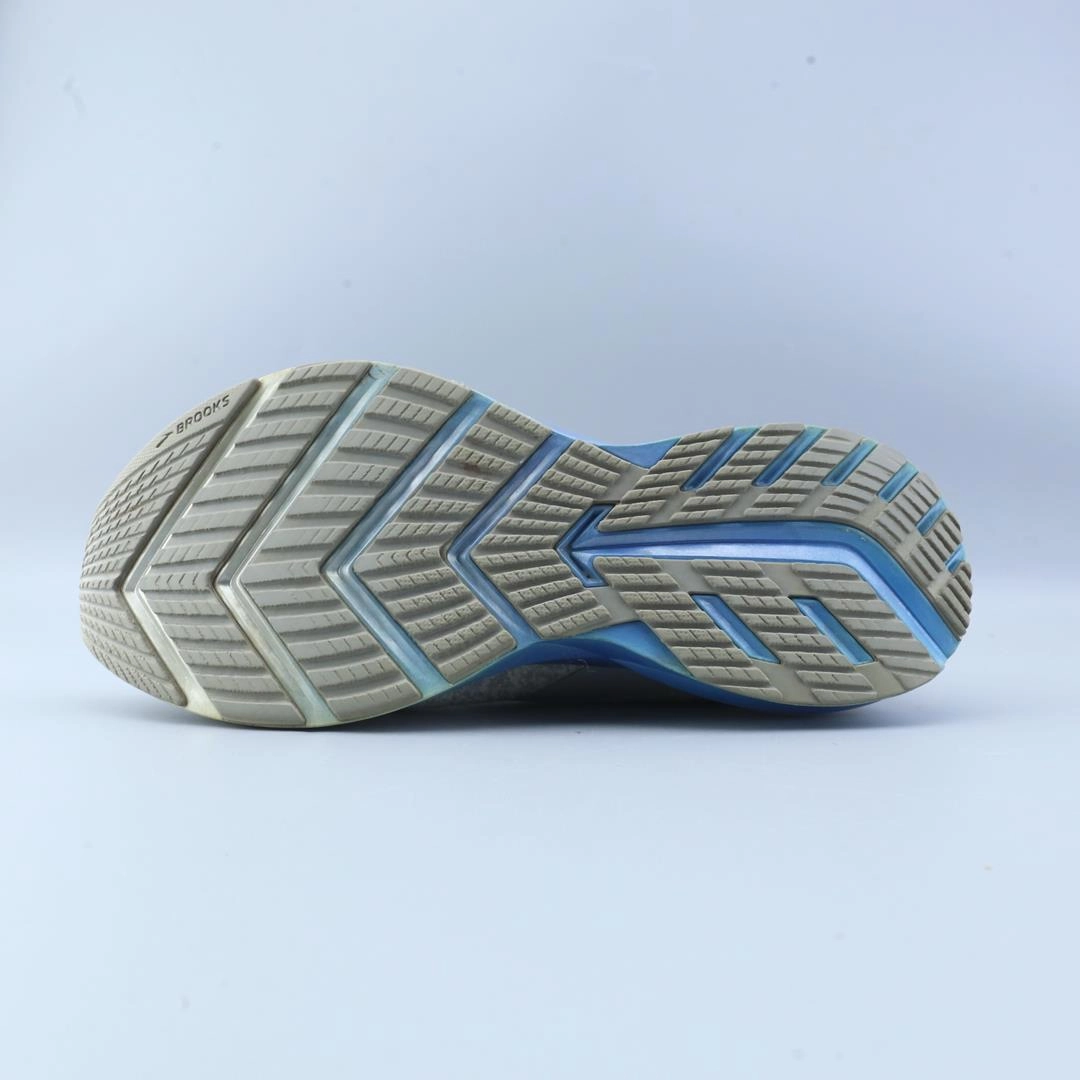 BROOKS LEVITATE 3 Brooks trainer design images