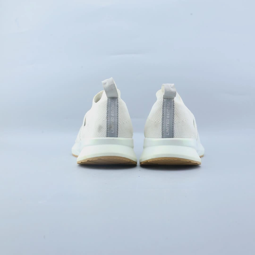 BROOKS LEVITATE 4 Brooks trainer design images
