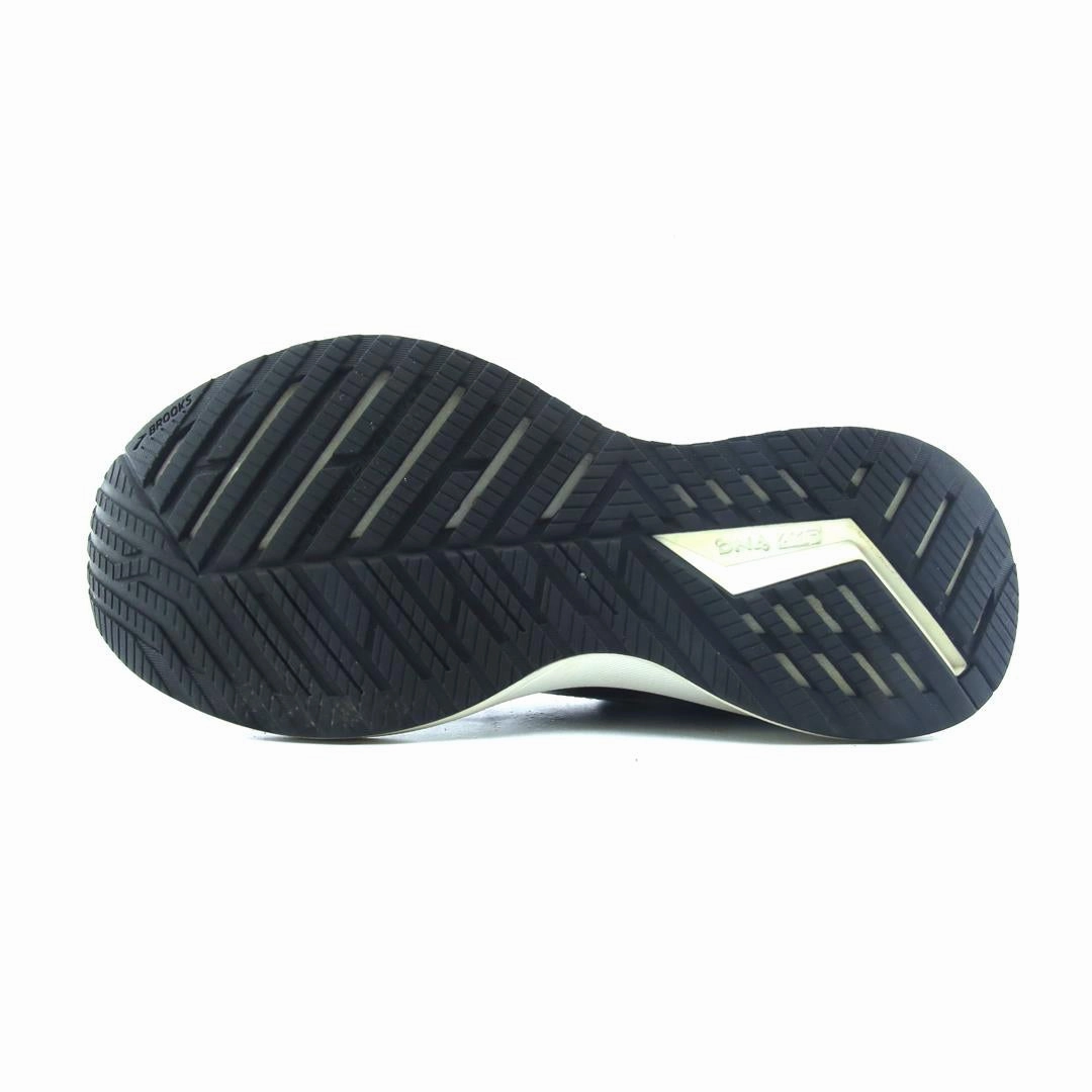 BROOKS  LEVITATE 5 athletic Brooks shoe snapshots