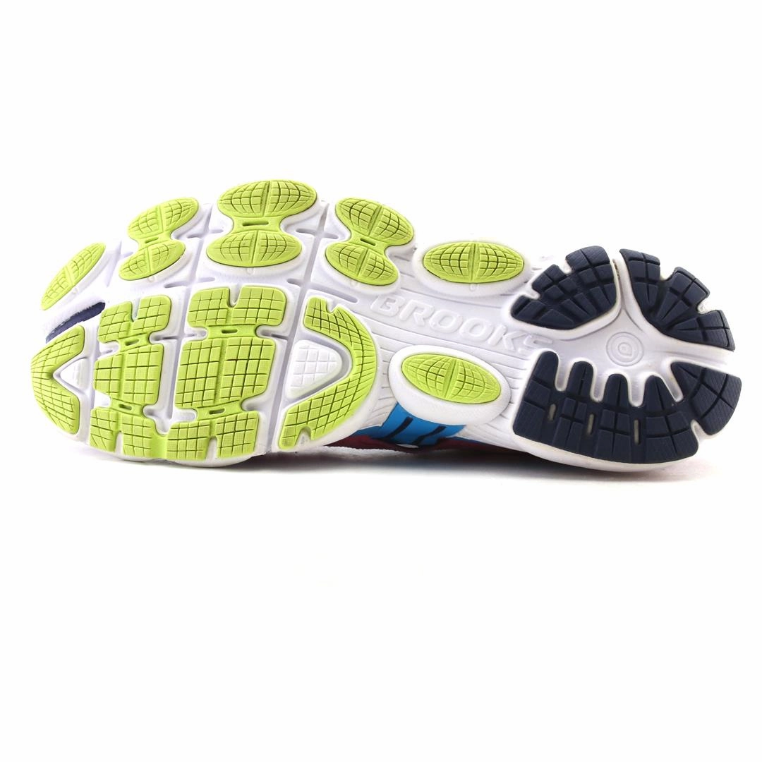 BROOKS PURE CADENCE 3 Brooks running footwear shots