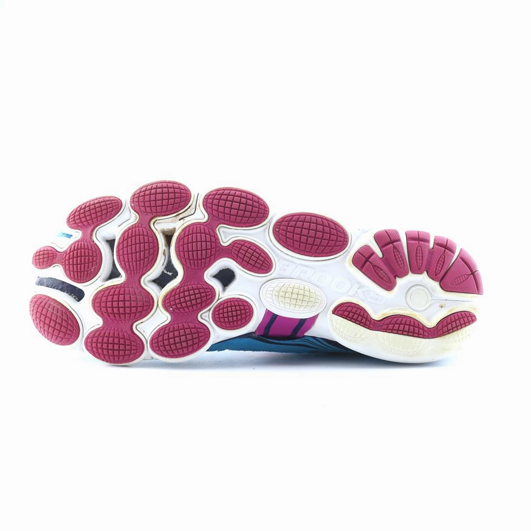 BROOKS PURE CONNECT performance running shoe visuals