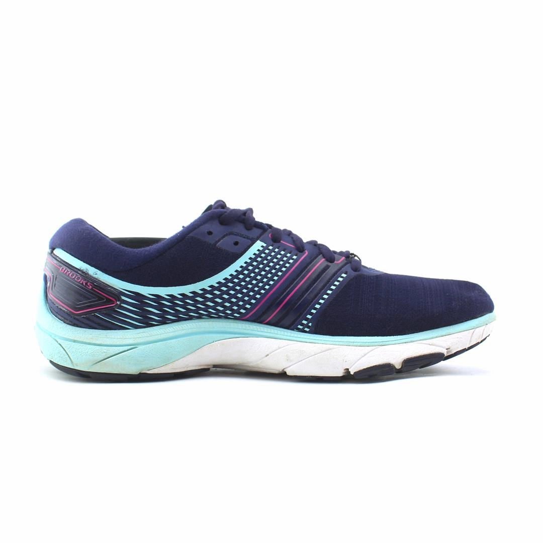 BROOKS PURECADENCE 6 Brooks running footwear shots