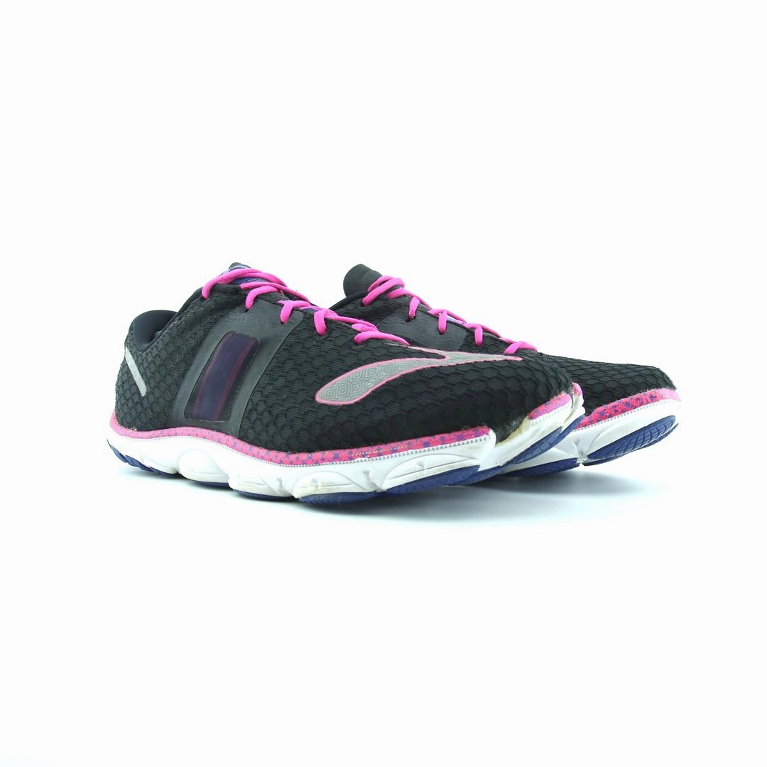BROOKS PURECONNECT 4 Brooks trainer design images