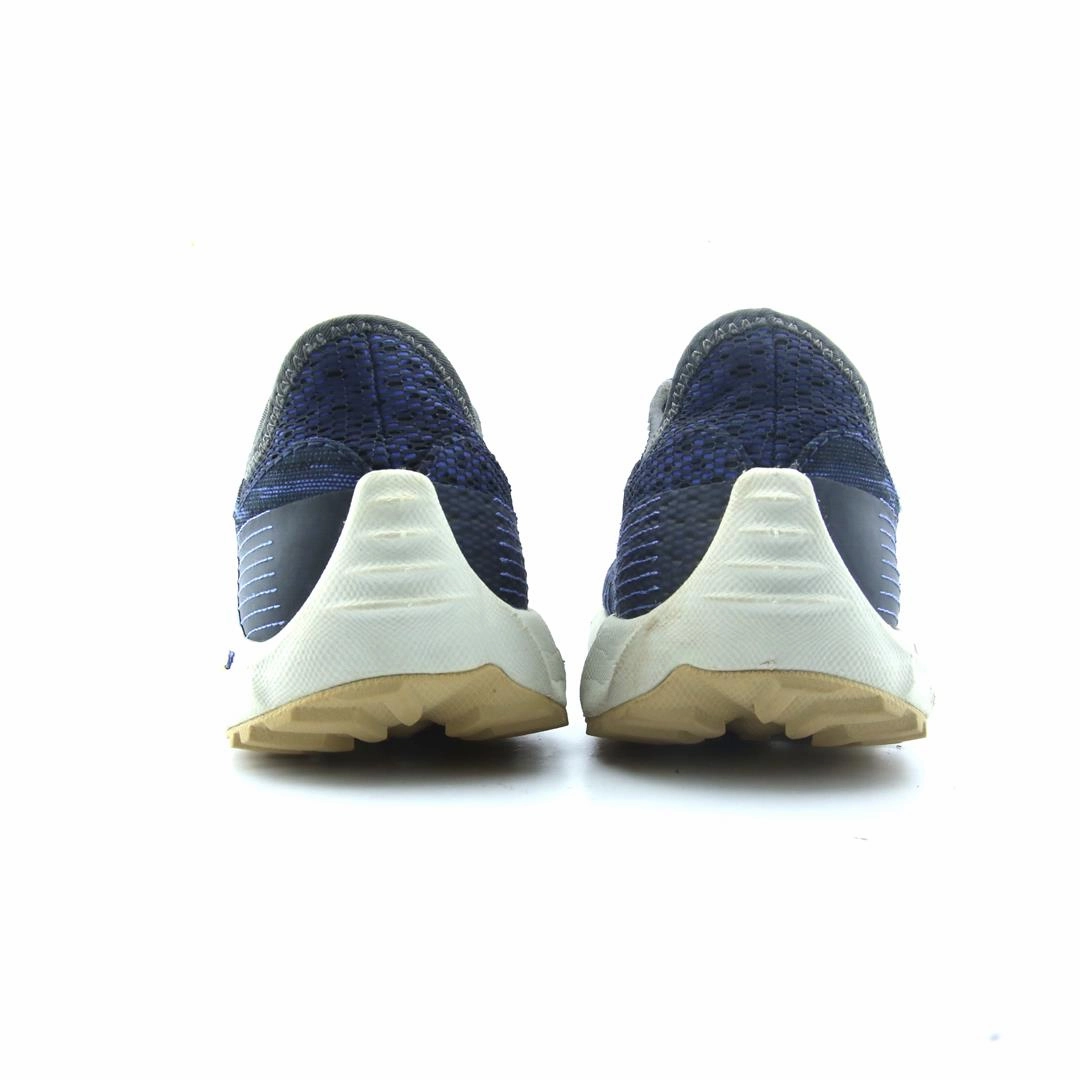 BROOKS PUREGRIT 8 athletic Brooks shoe snapshots
