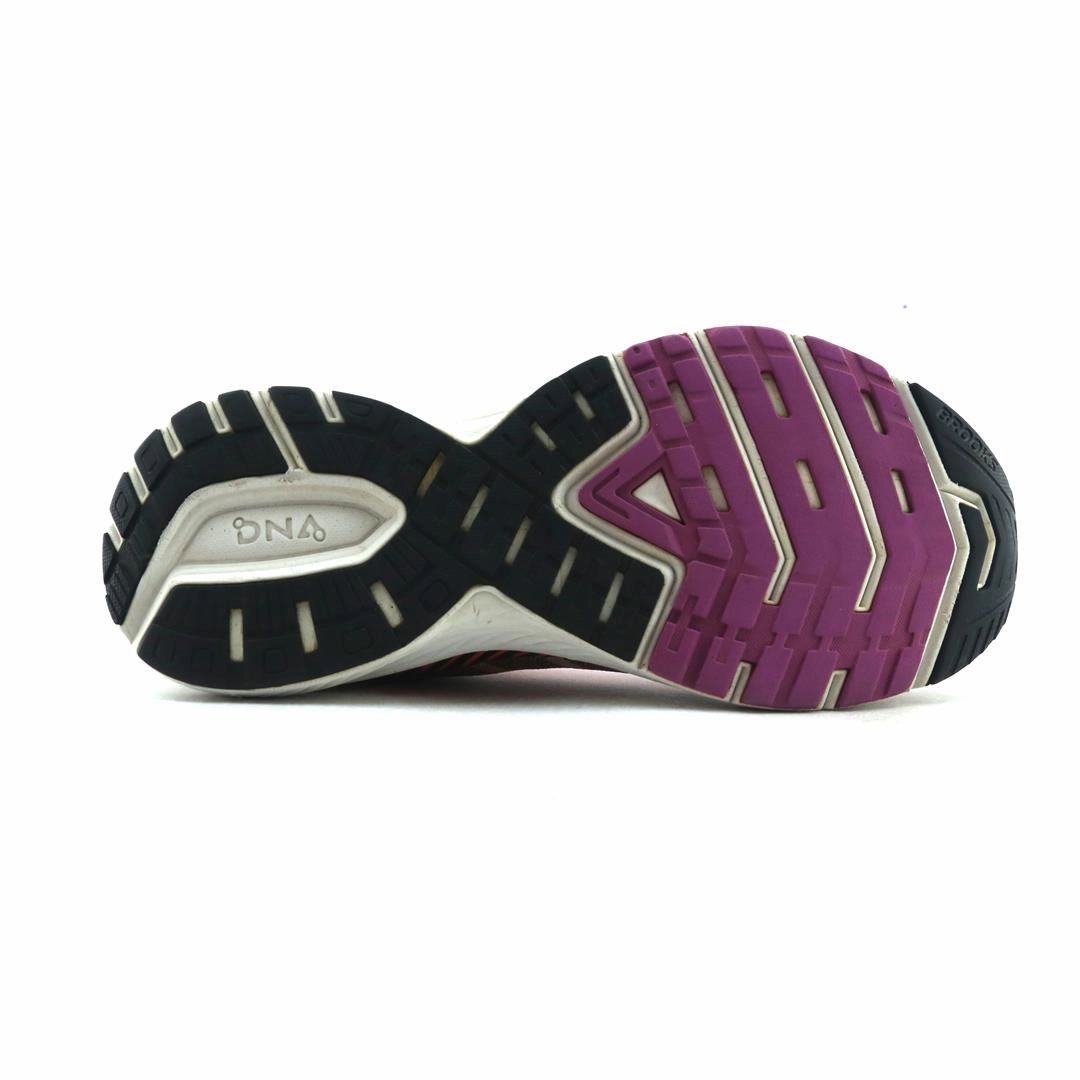 BROOKS RAVENNA 10 Brooks trainer design images