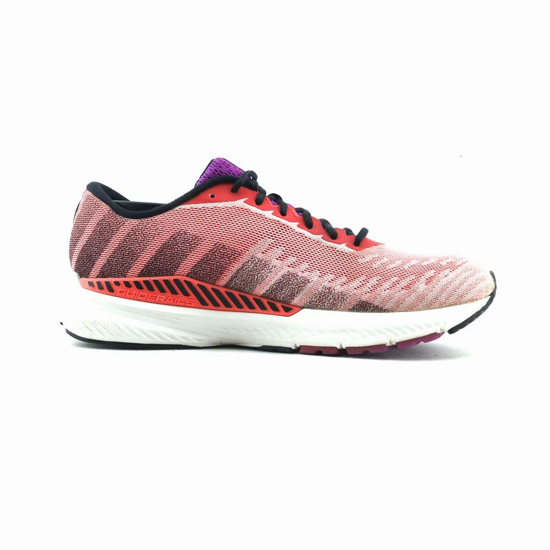 BROOKS RAVENNA 10 Brooks trainer design images