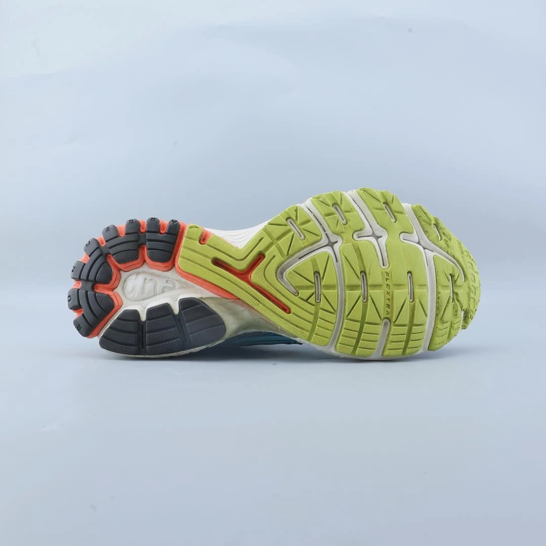 BROOKS RAVENNA 5 Brooks trainer design images