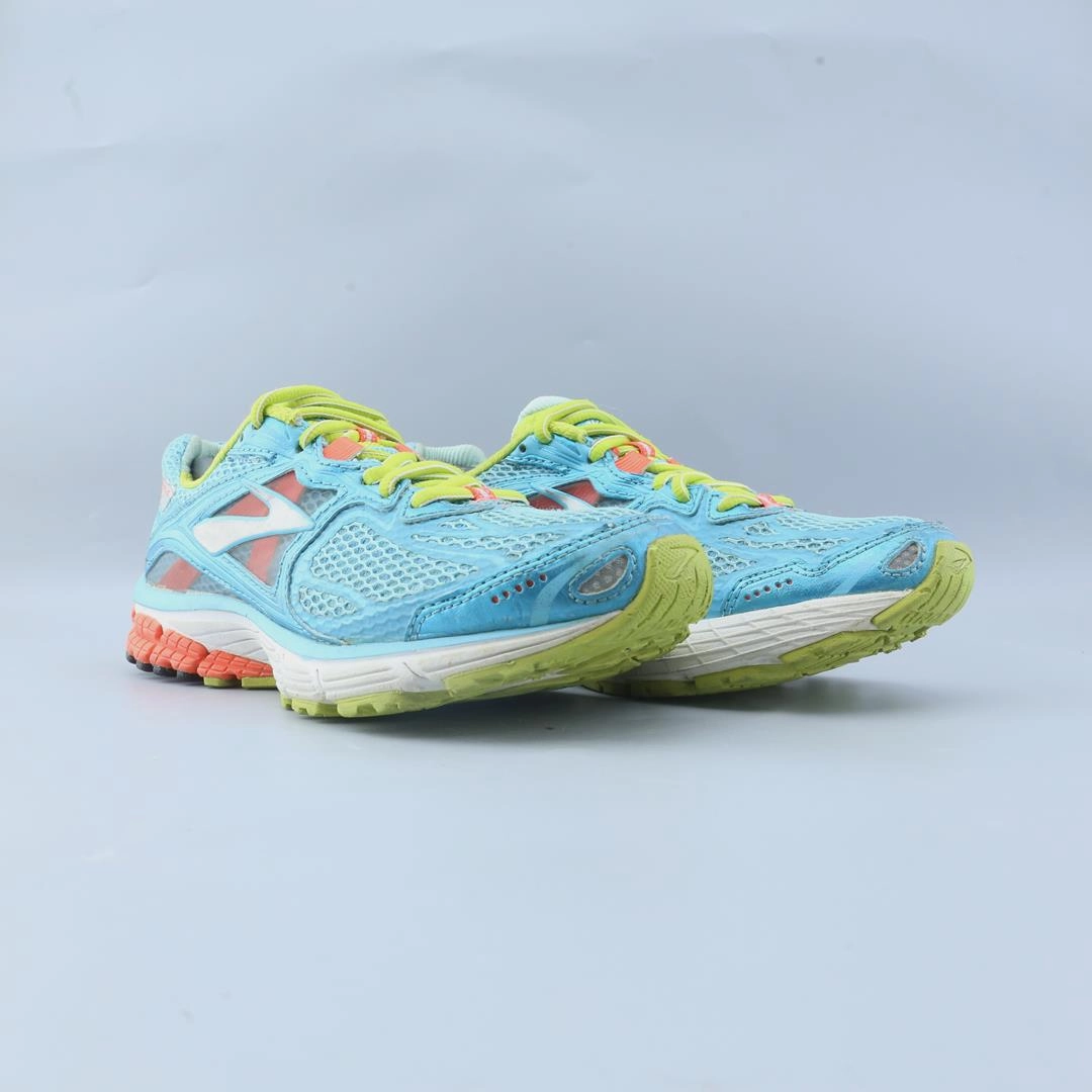 BROOKS RAVENNA 5 Brooks trainer design images