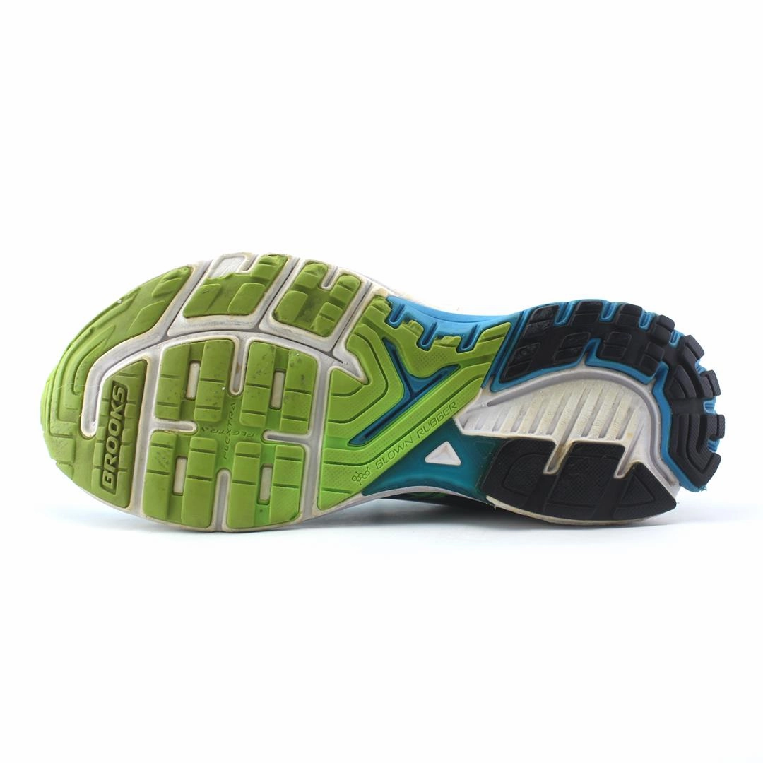 BROOKS RAVENNA 7 Brooks running footwear shots