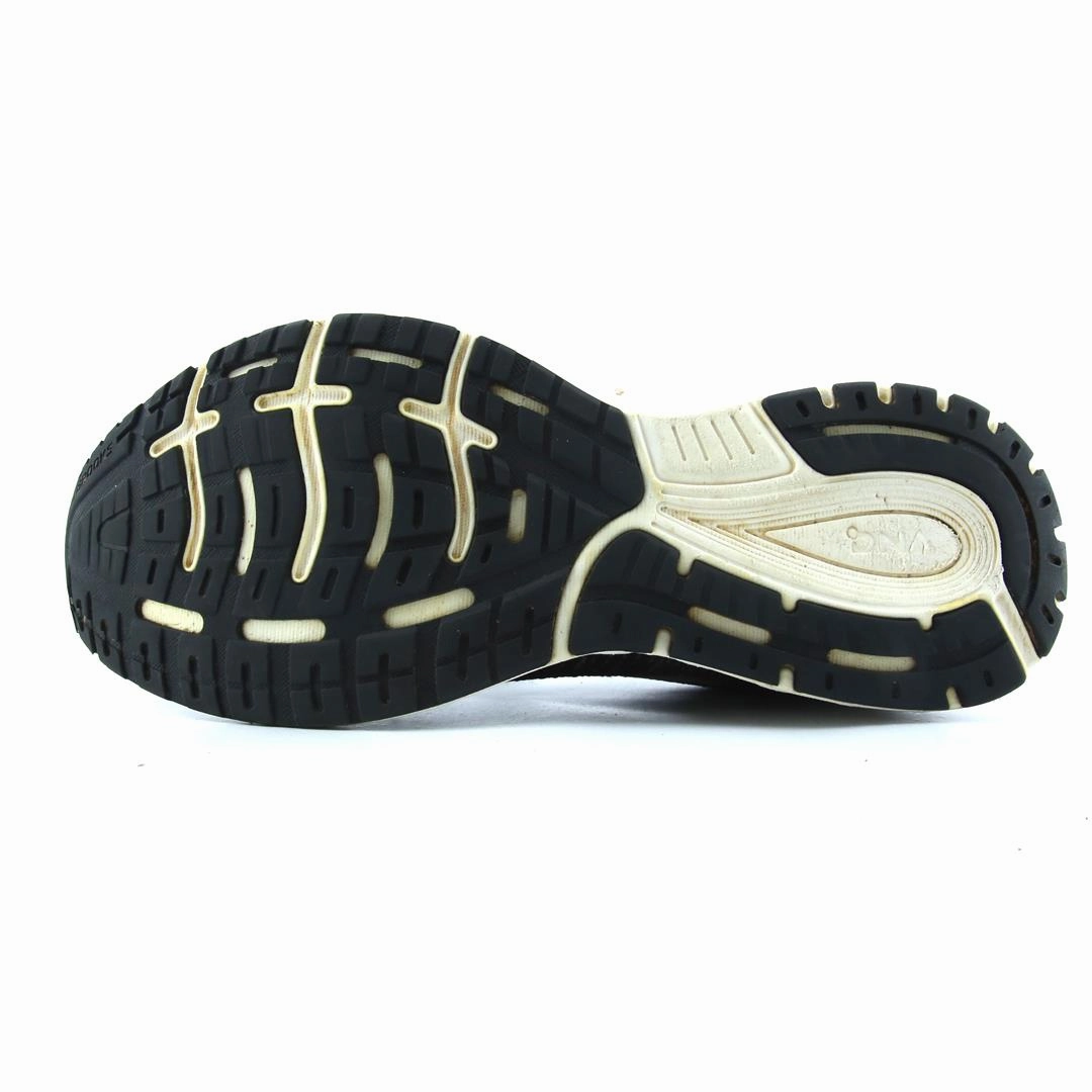 BROOKS REVEL 3 athletic Brooks shoe snapshots