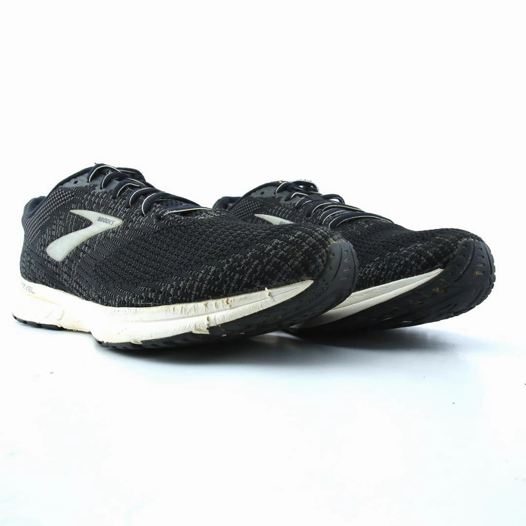 BROOKS REVEL 3 athletic Brooks shoe snapshots