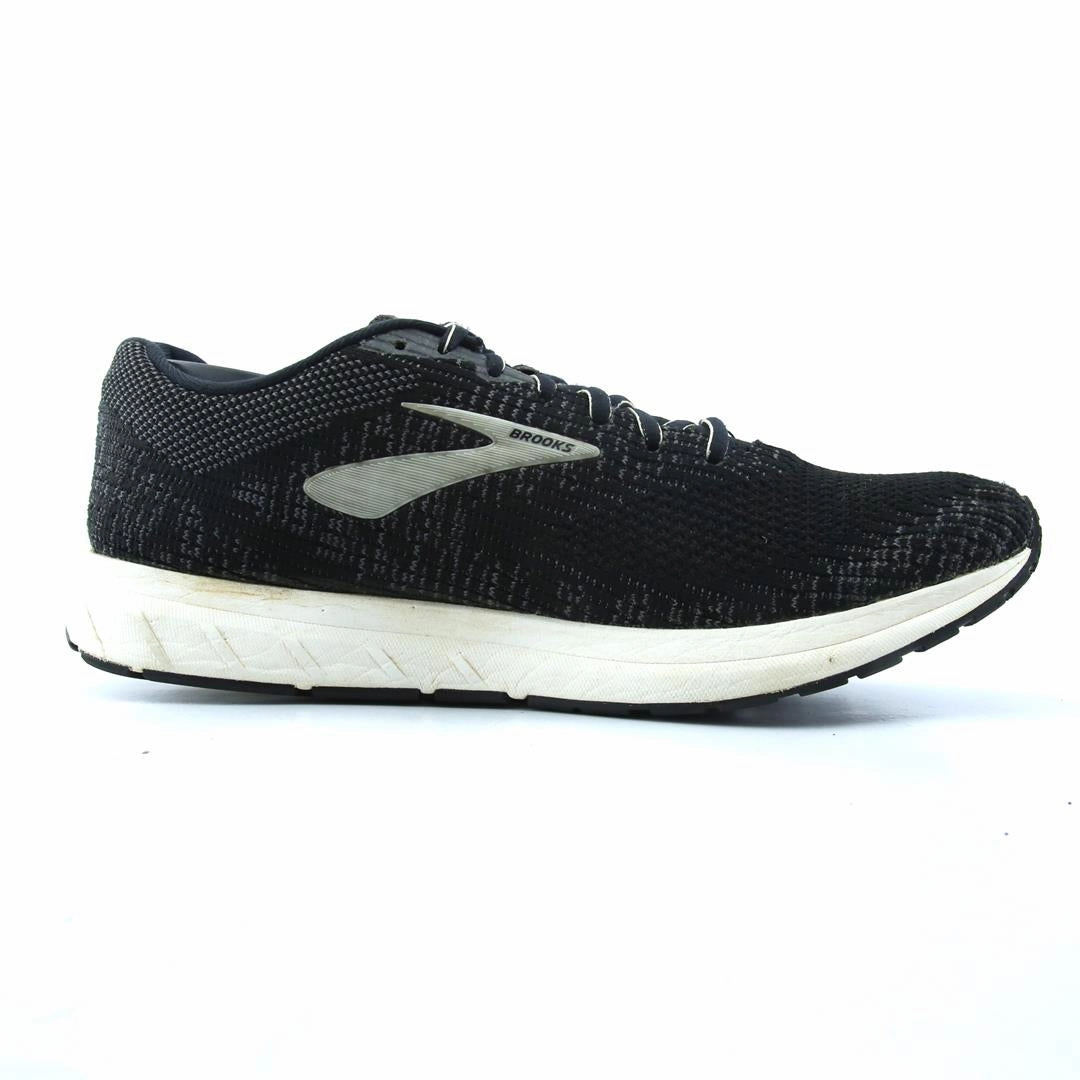BROOKS REVEL 3 athletic Brooks shoe snapshots
