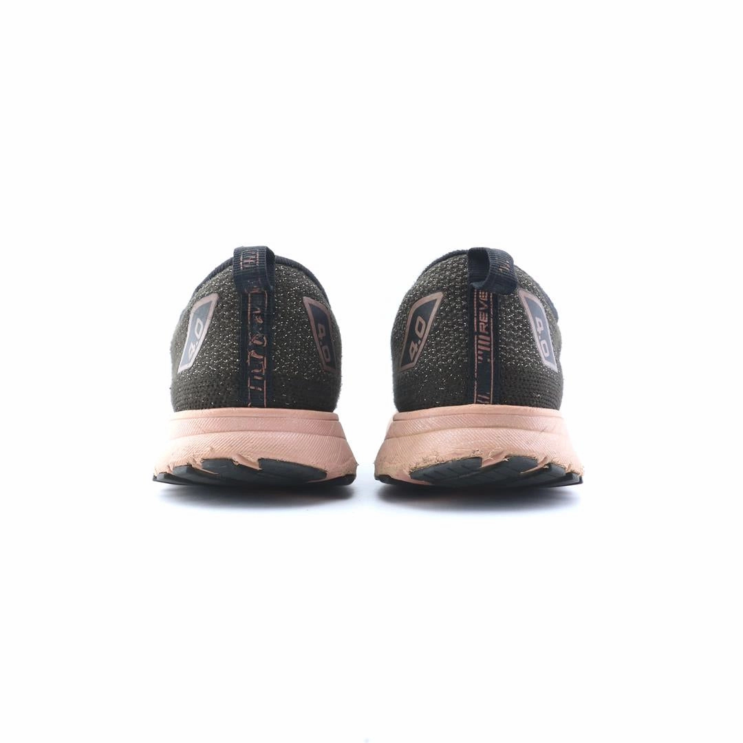 BROOKS REVEL 4 Brooks trainer design images