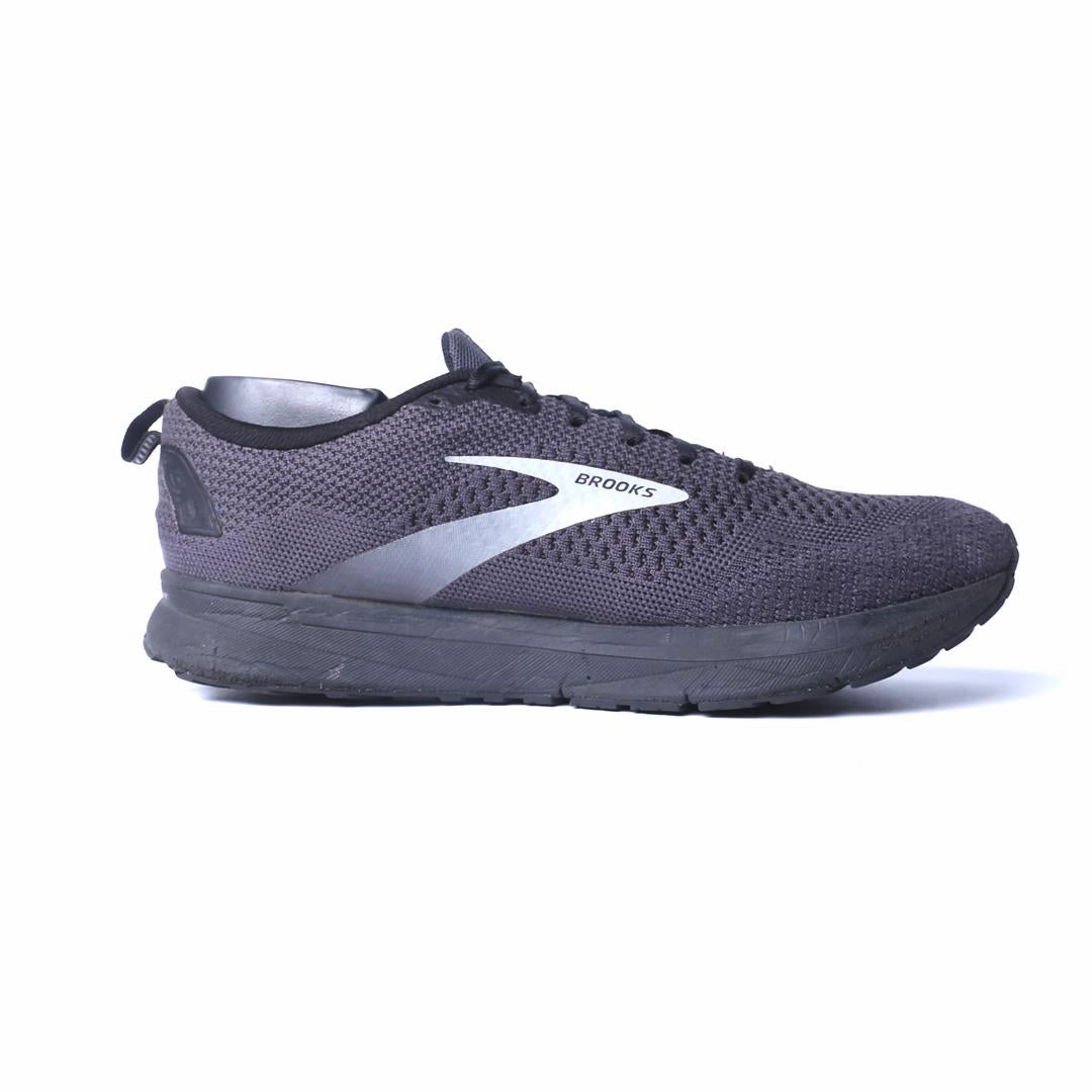 BROOKS REVEL 4 lightweight running shoe photos