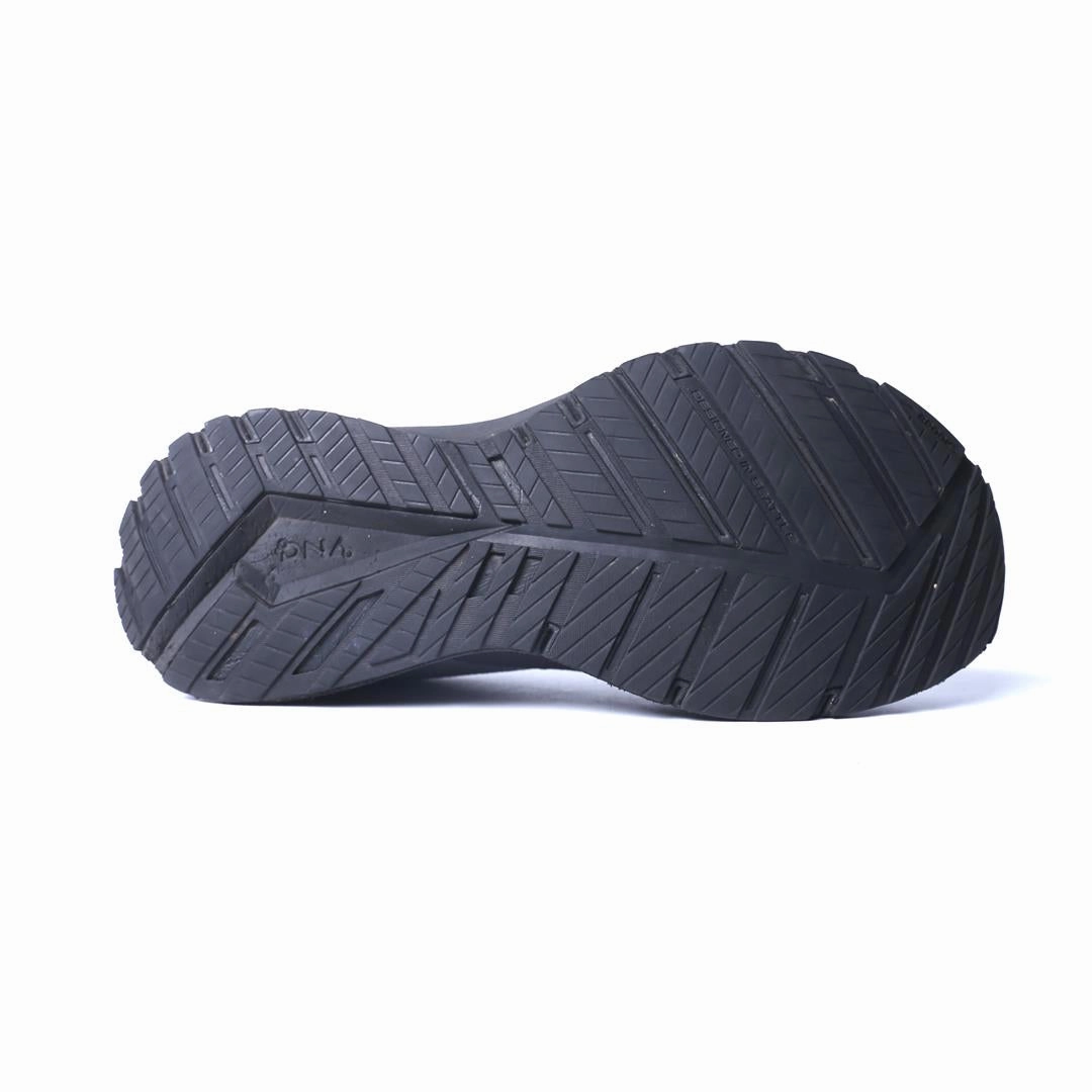 BROOKS REVEL 4 lightweight running shoe photos