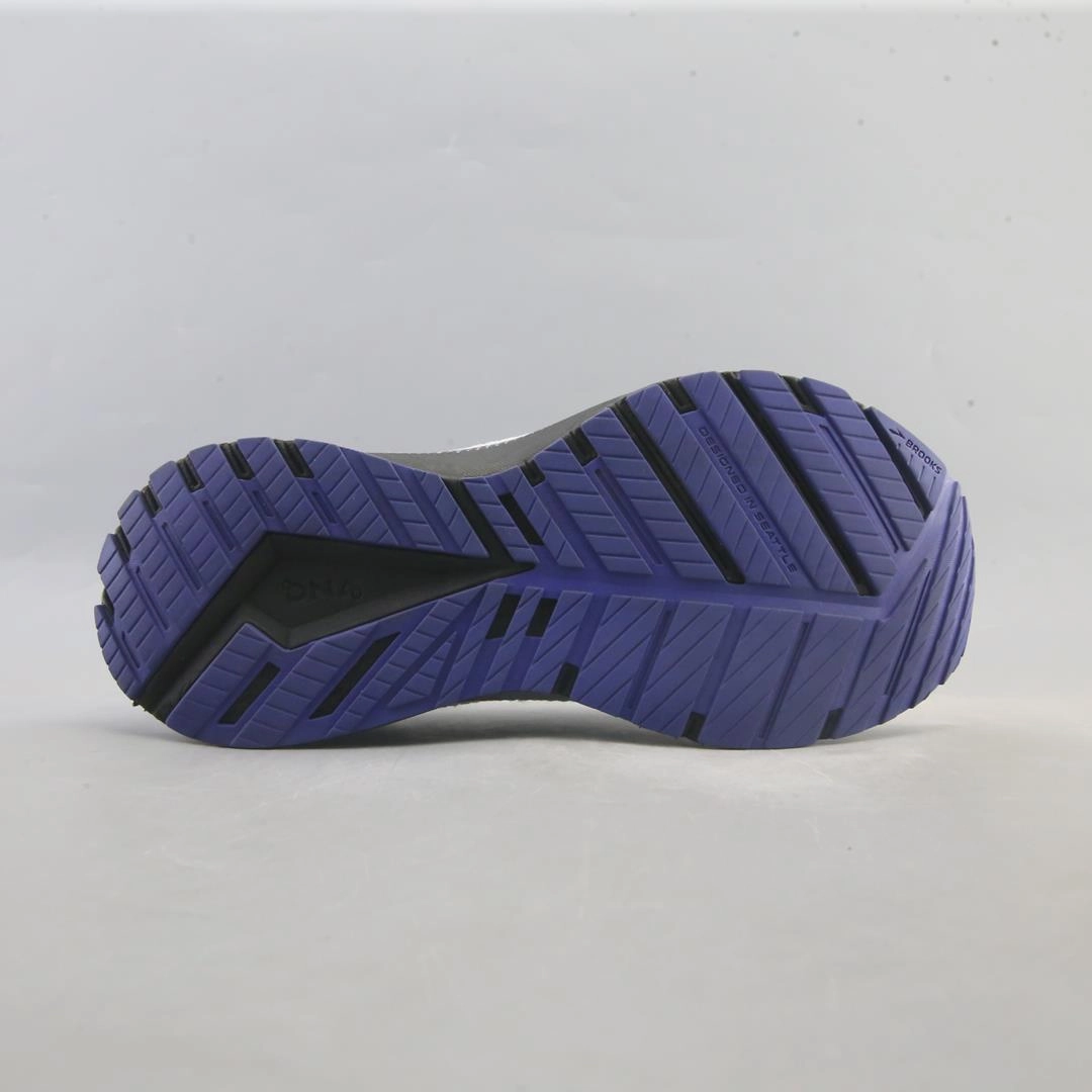 BROOKS REVEL 5 Brooks running footwear shots