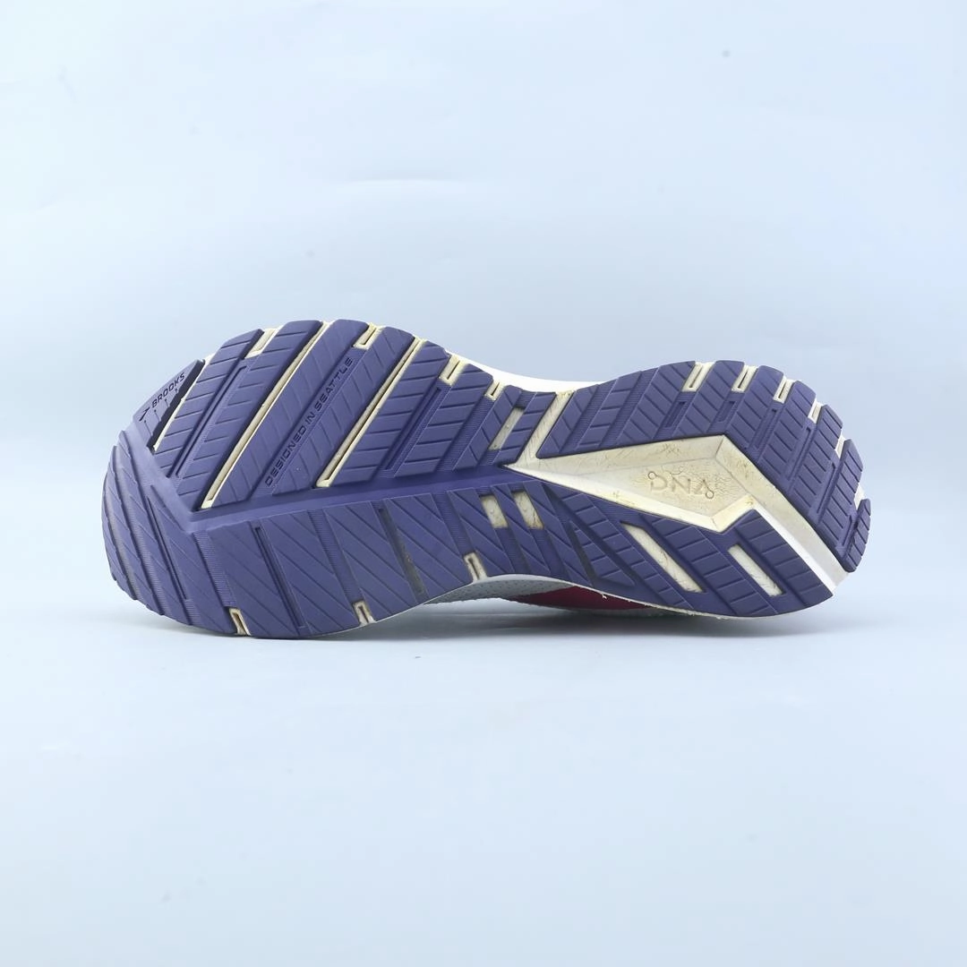 BROOKS REVEL 5 Brooks trainer design images