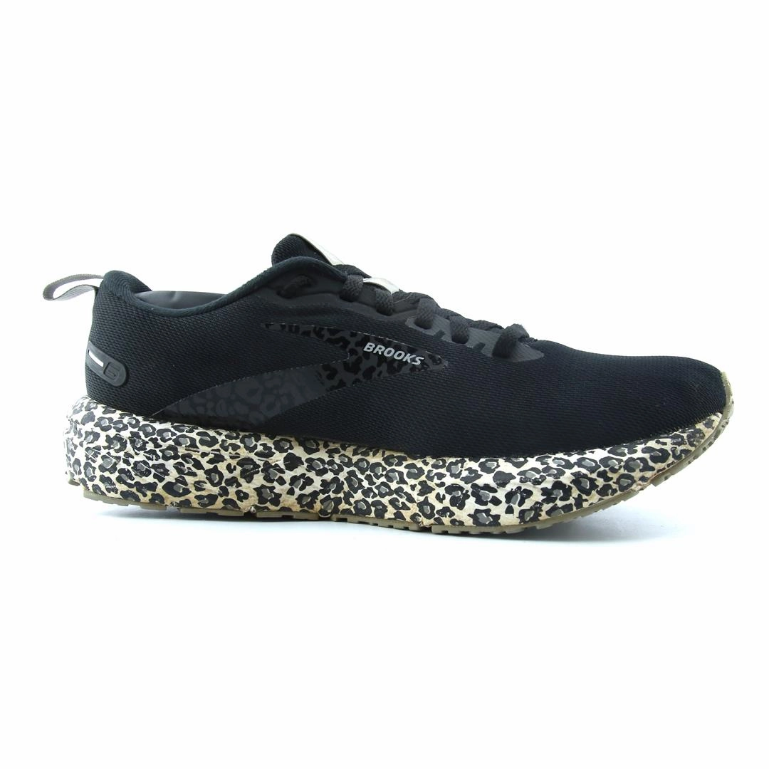 BROOKS REVEL 6 athletic Brooks shoe snapshots