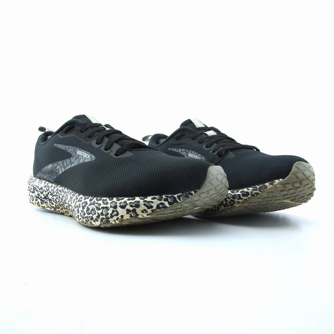 BROOKS REVEL 6 athletic Brooks shoe snapshots