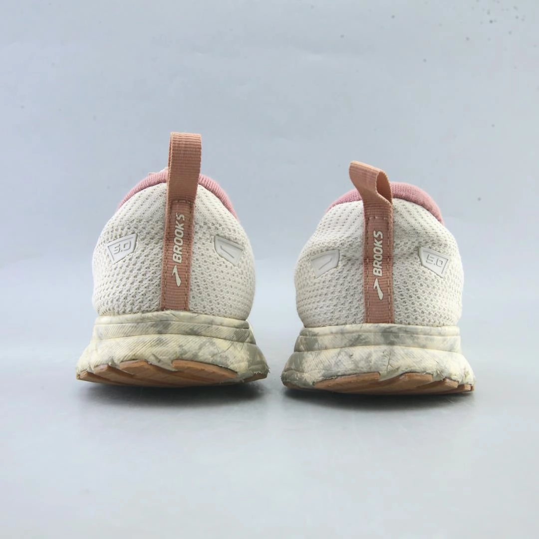 BROOKS REVEL 6 athletic Brooks shoe snapshots