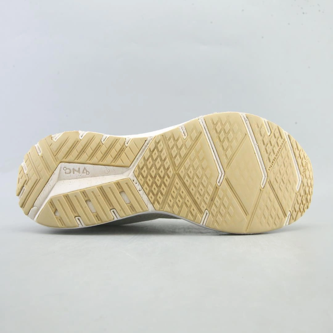 BROOKS REVEL 6 athletic Brooks shoe snapshots