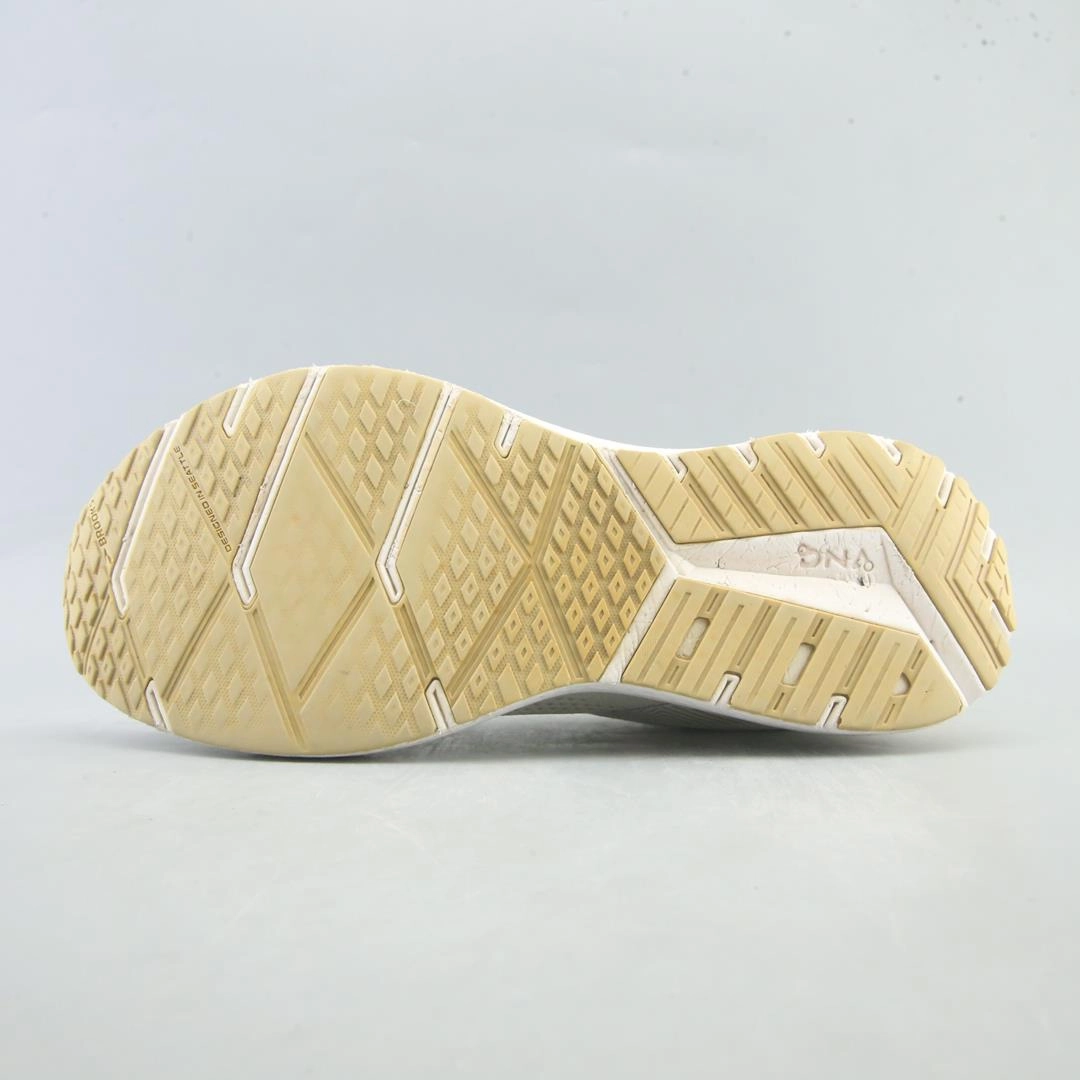 BROOKS REVEL 6 athletic Brooks shoe snapshots