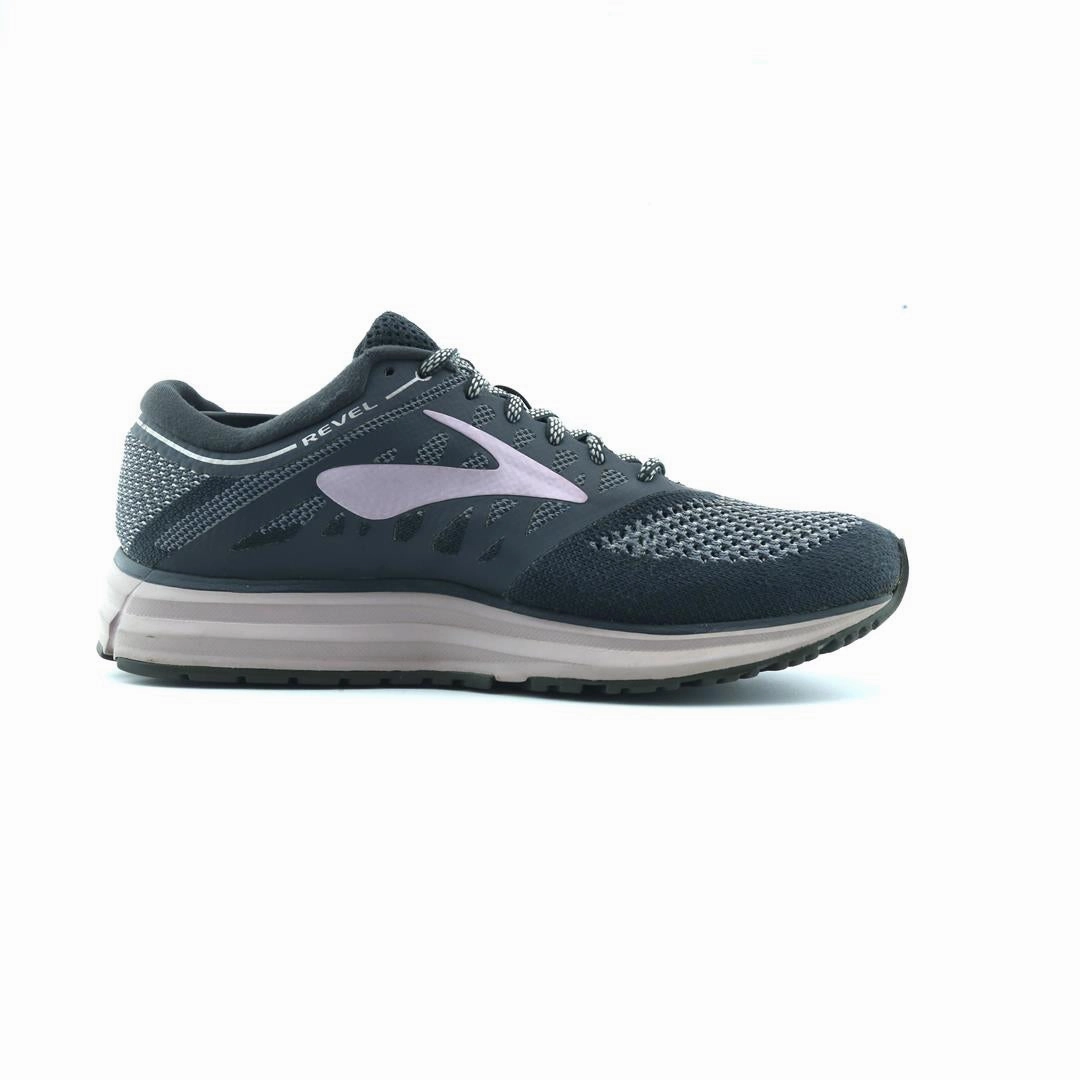 BROOKS REVEL performance running shoe visuals