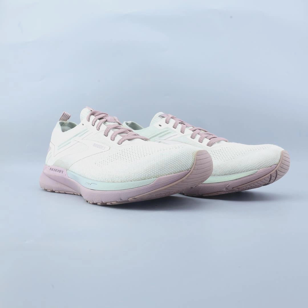 BROOKS RICOCHET 3 Brooks trainer design images