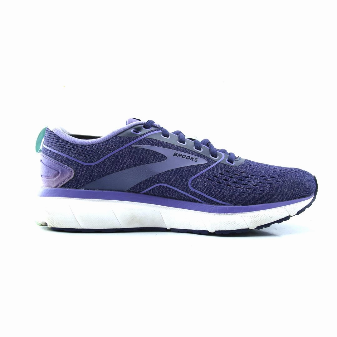 BROOKS TRANSMIT 3 Brooks trainer design images