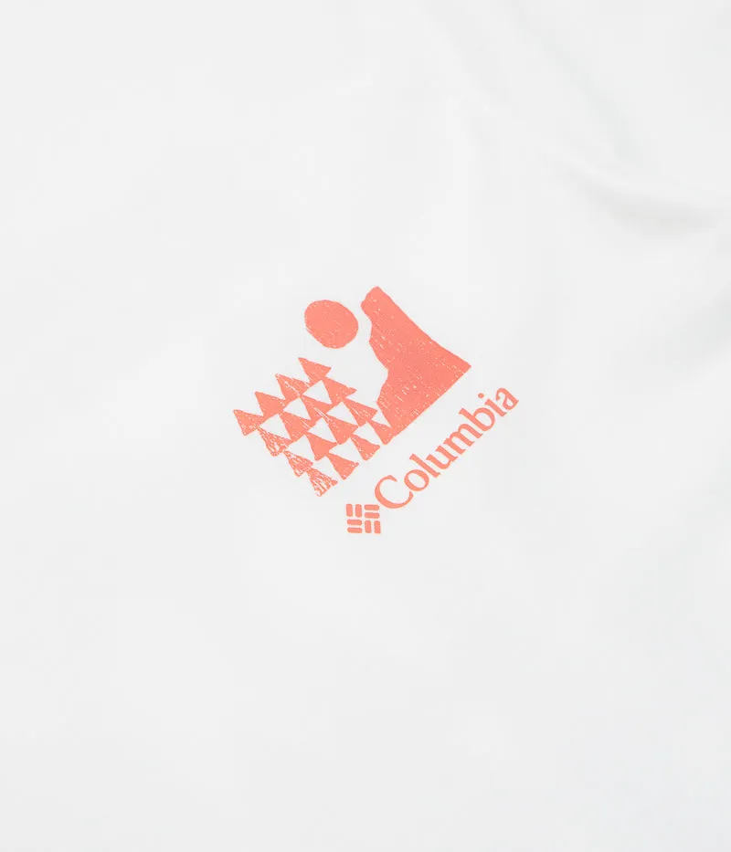 Columbia Explorers Canyon Back T-Shirt - White / Explore Outdoors Columbia