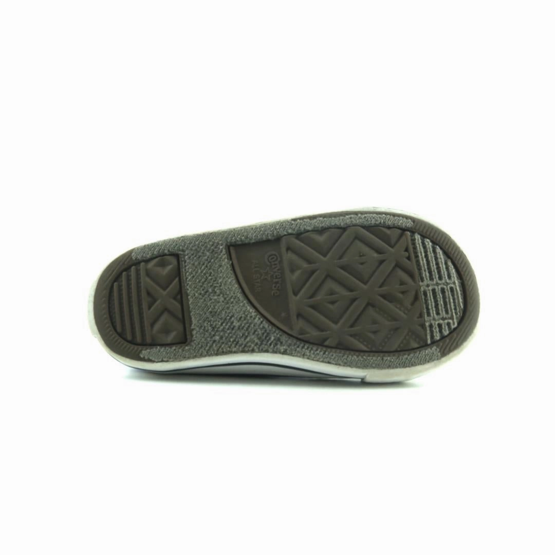 CONVERSE . vintage Converse footwear looks
