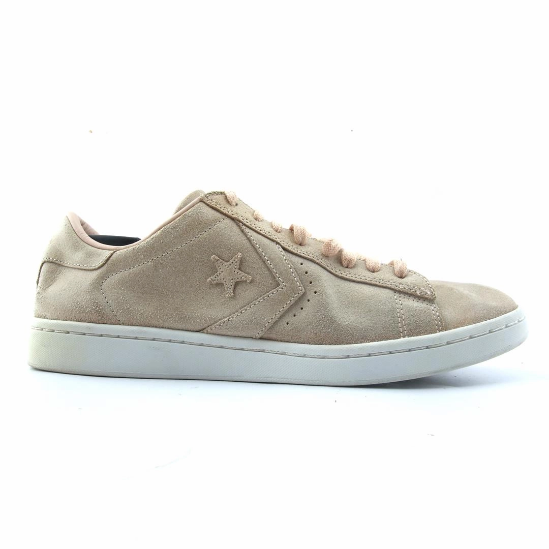 CONVERSE ALL STAR PRO LEATHER vintage Converse footwear looks