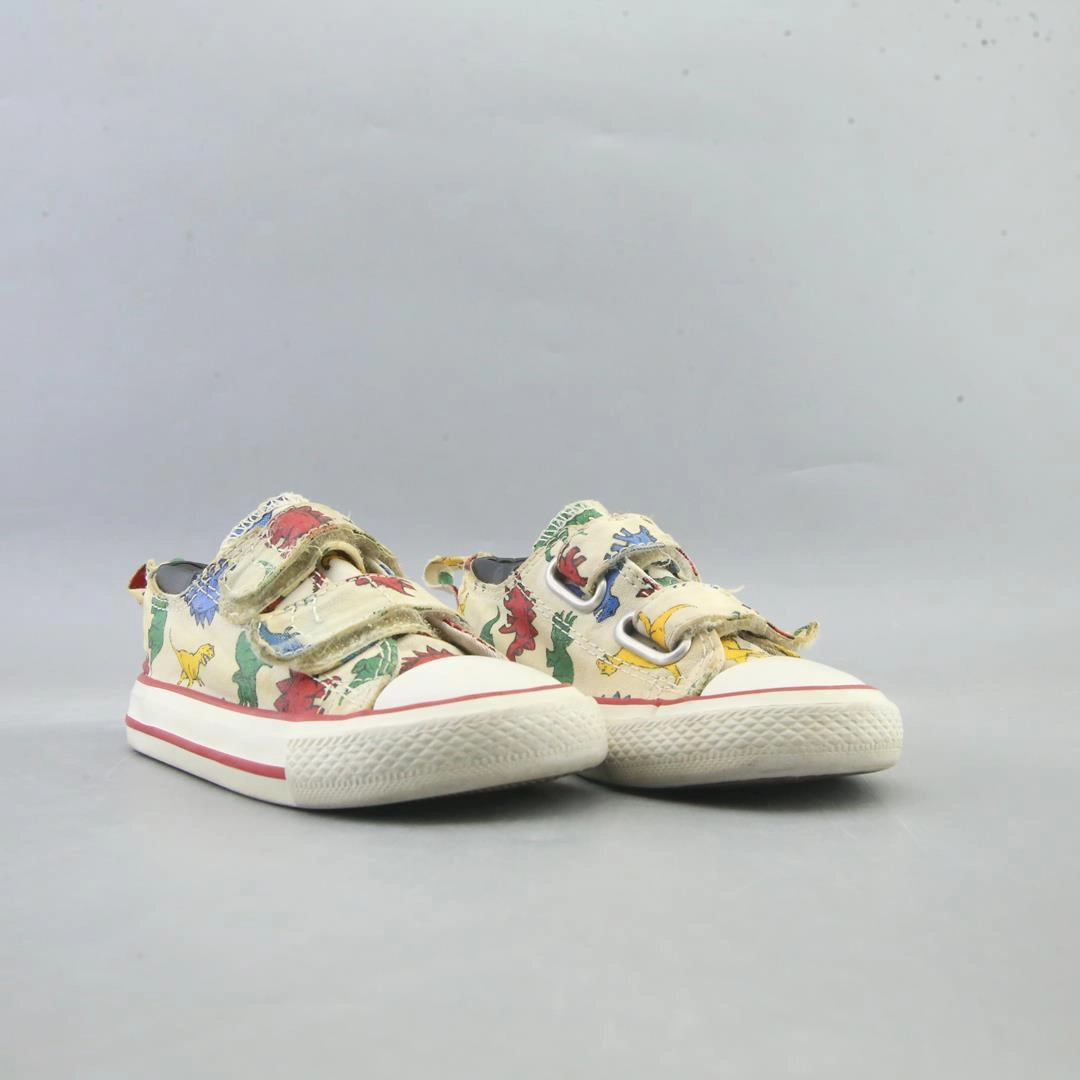 CONVERSE ALL STAR vintage Converse footwear looks