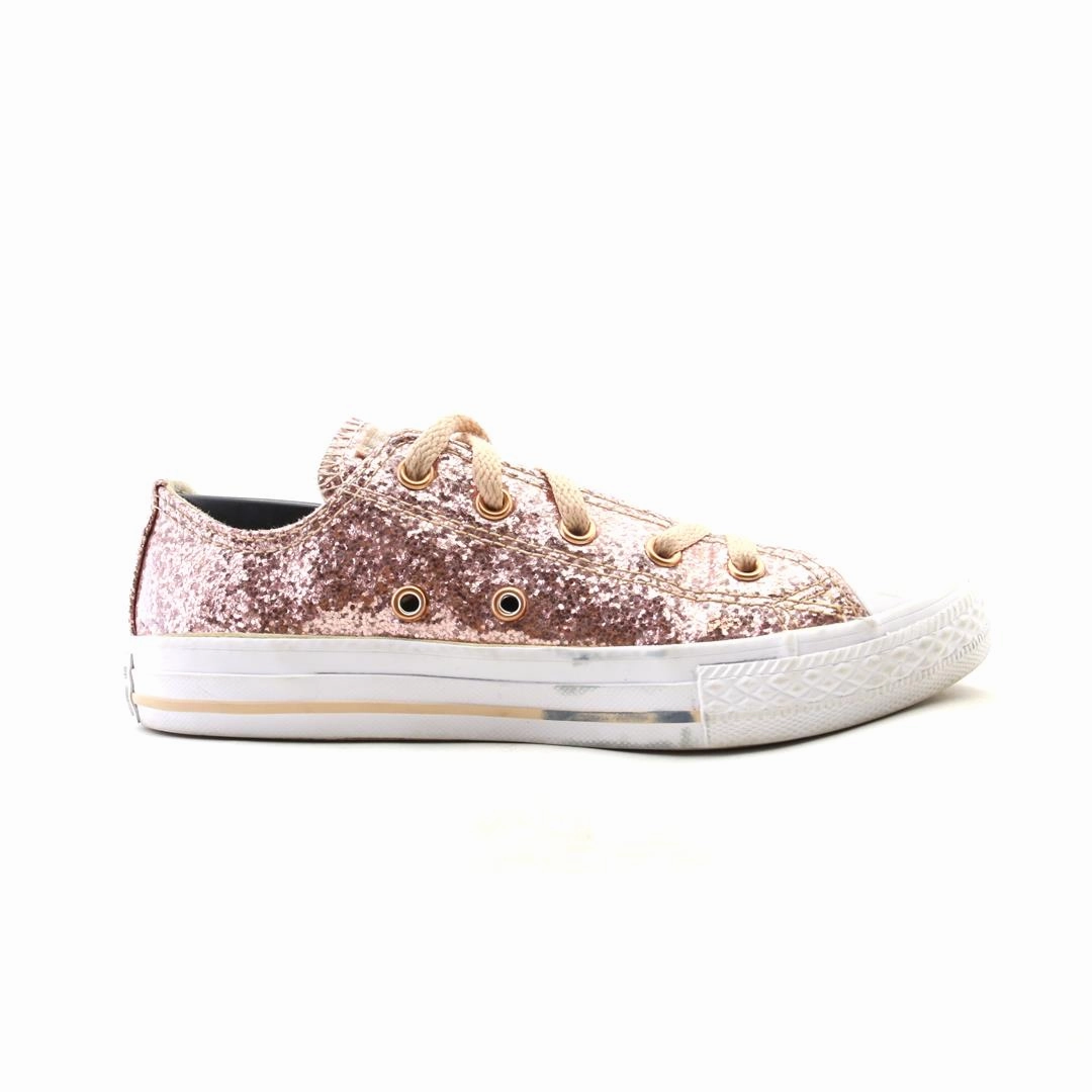 CONVERSE ALL STAR vintage Converse footwear looks
