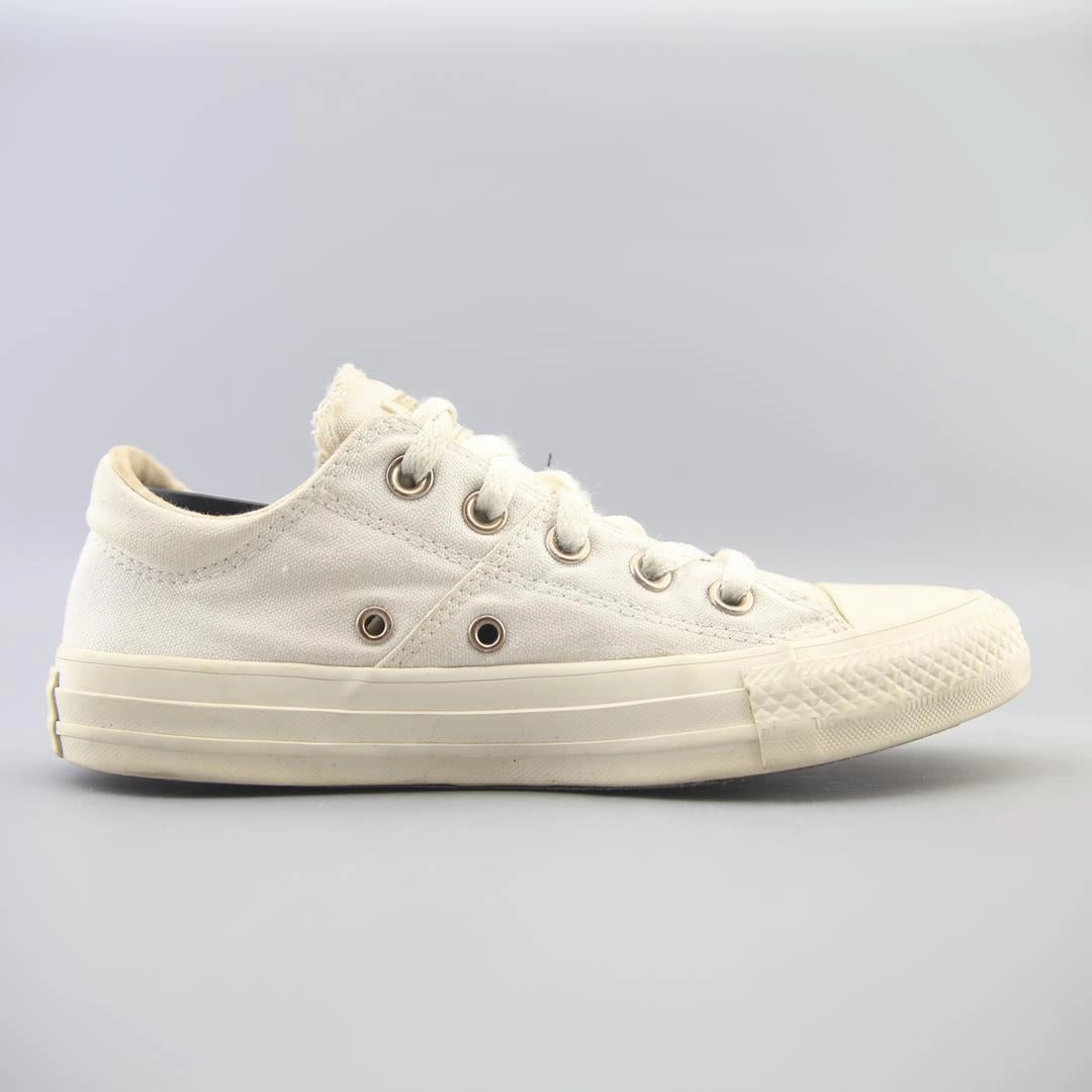 CONVERSE ALL STAR vintage Converse footwear looks