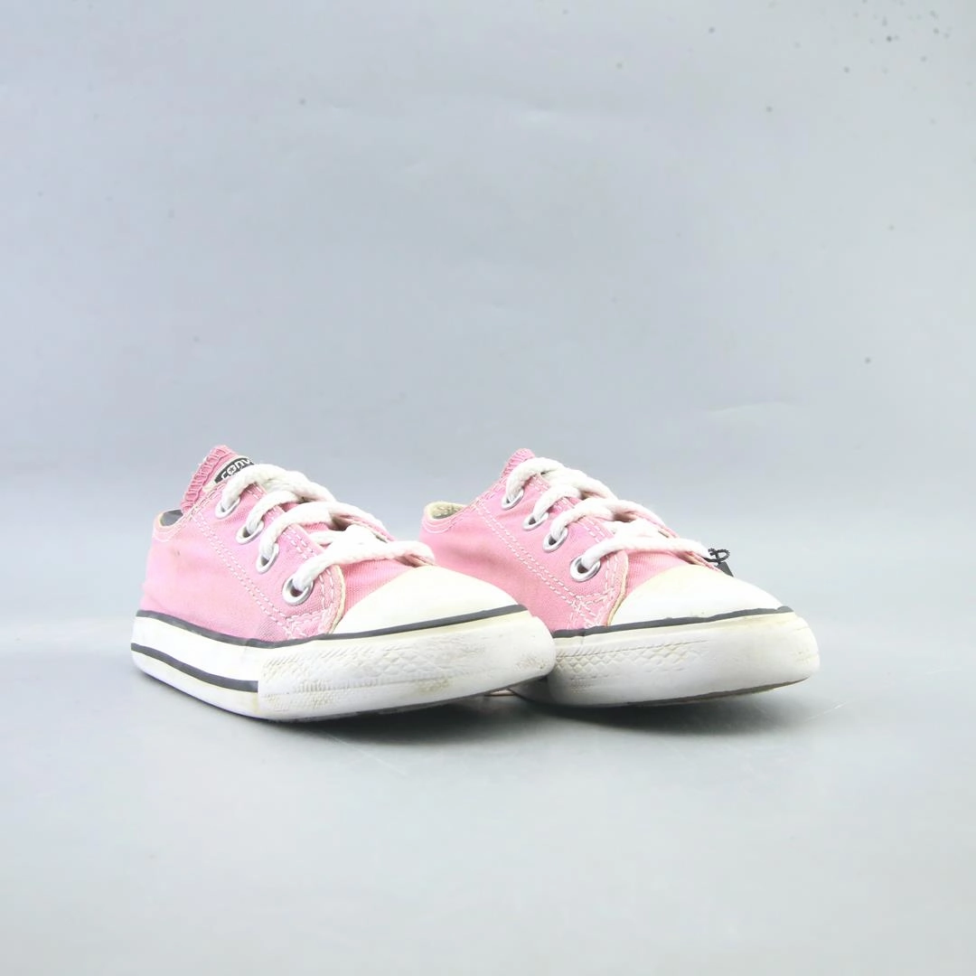 CONVERSE ALL STAR vintage Converse footwear looks