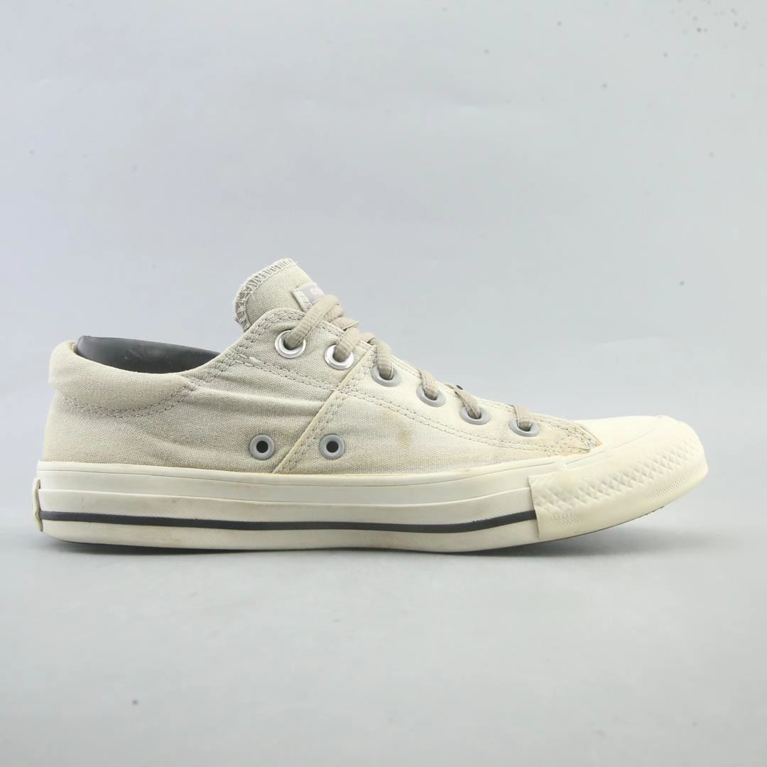 CONVERSE ALL STAR vintage Converse footwear looks
