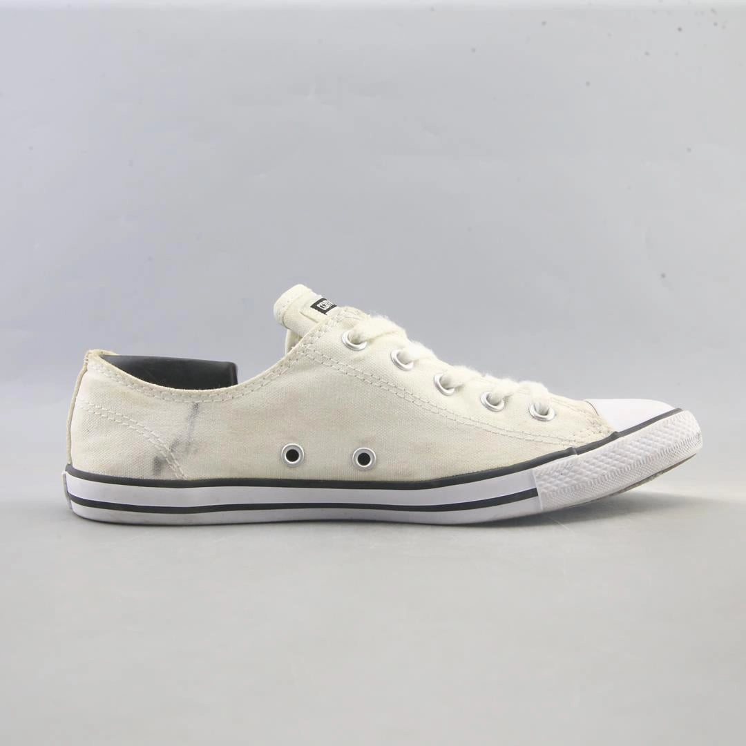 CONVERSE ALL STAR vintage Converse footwear looks