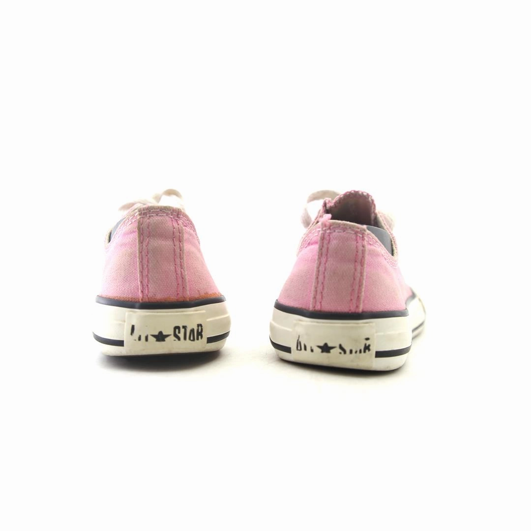 CONVERSE ALL STAR vintage Converse footwear looks