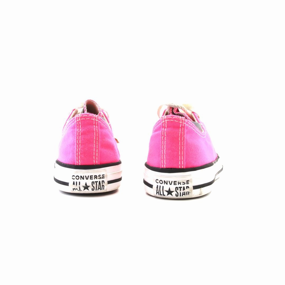CONVERSE ALL STAR vintage Converse footwear looks