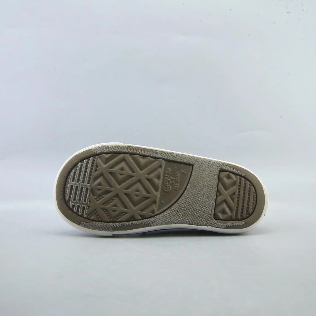 CONVERSE ALL STAR vintage Converse footwear looks