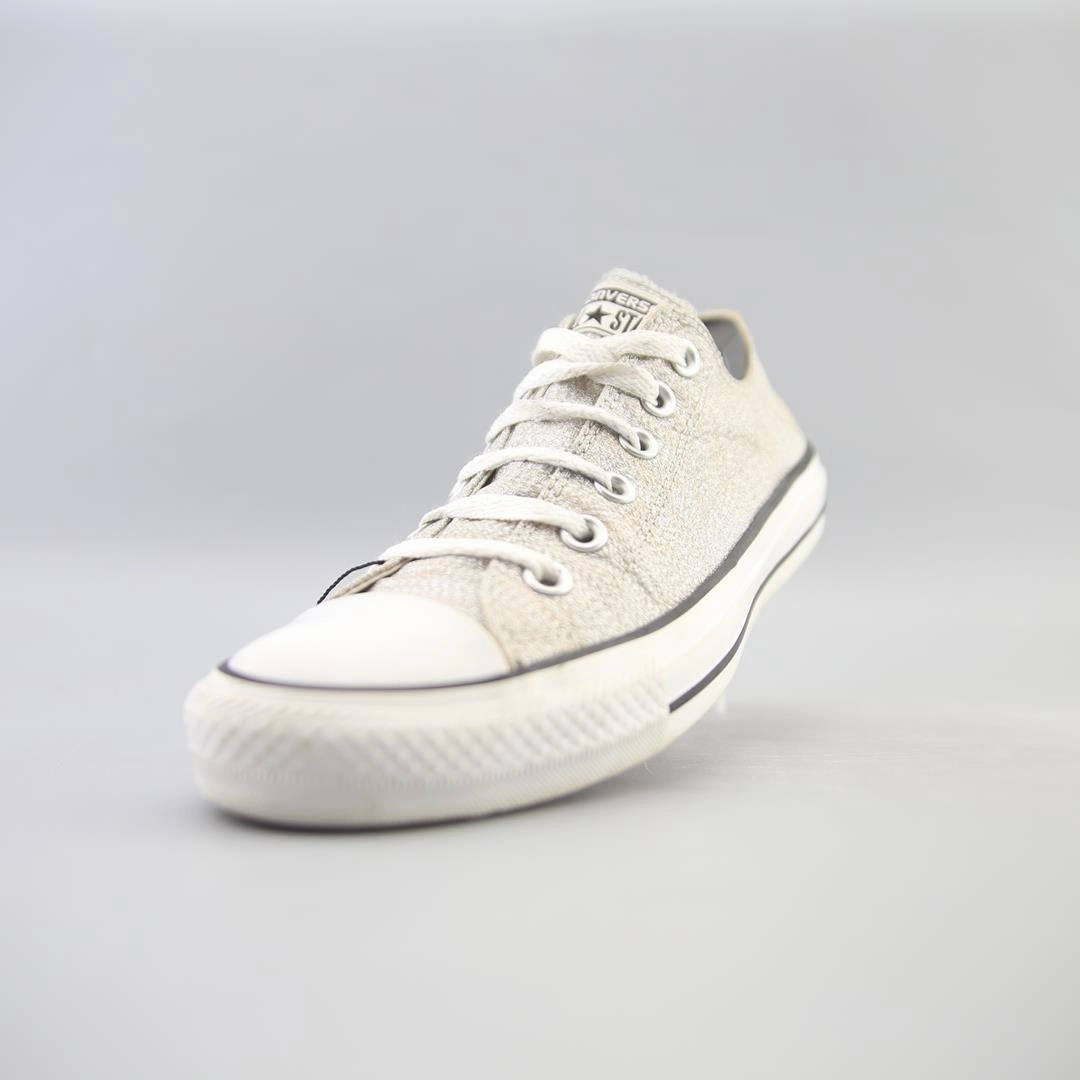 CONVERSE ALL STAR vintage Converse footwear looks