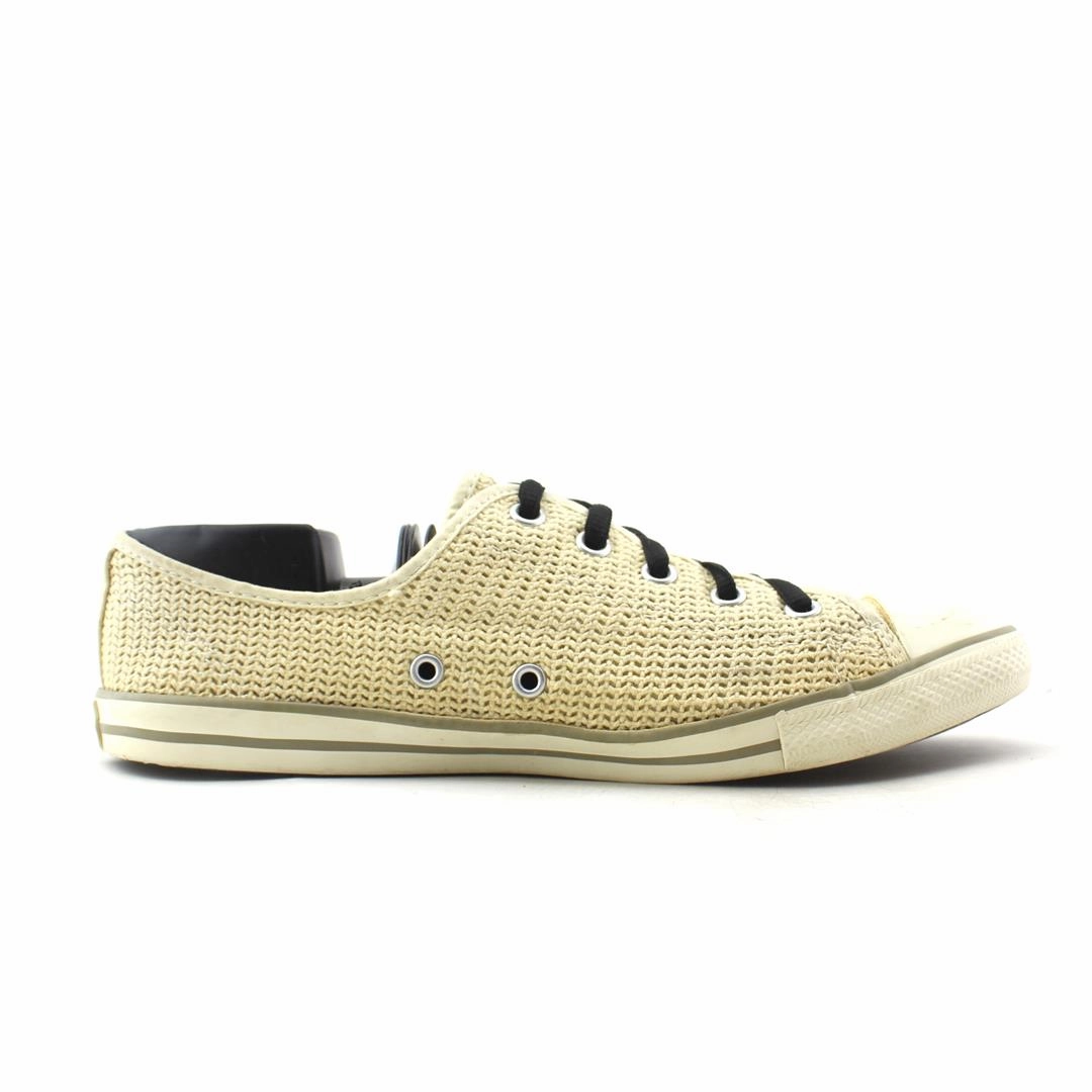 CONVERSE ALL STAR vintage Converse footwear looks
