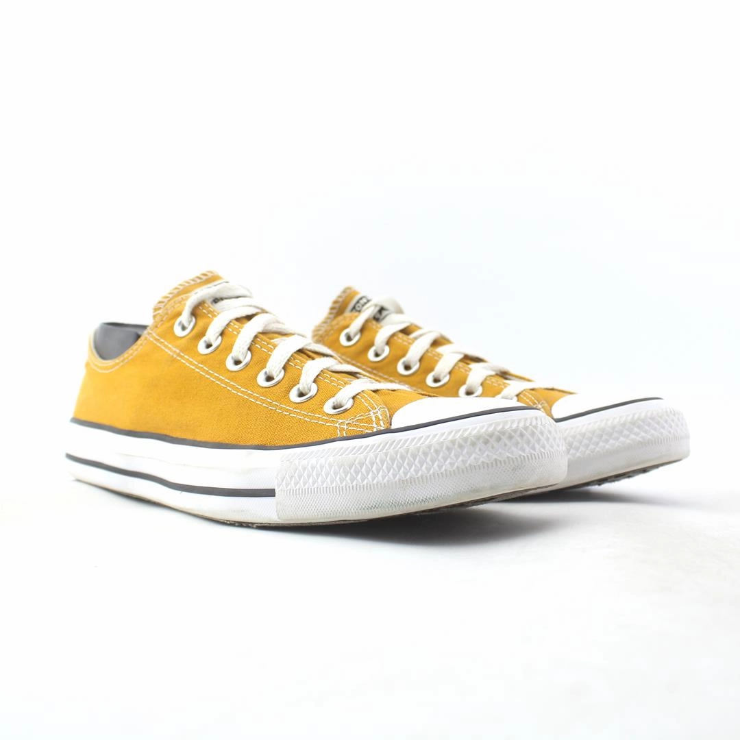 CONVERSE ALL STAR vintage Converse footwear looks