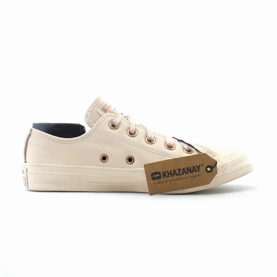 CONVERSE ALL STAR vintage Converse footwear looks