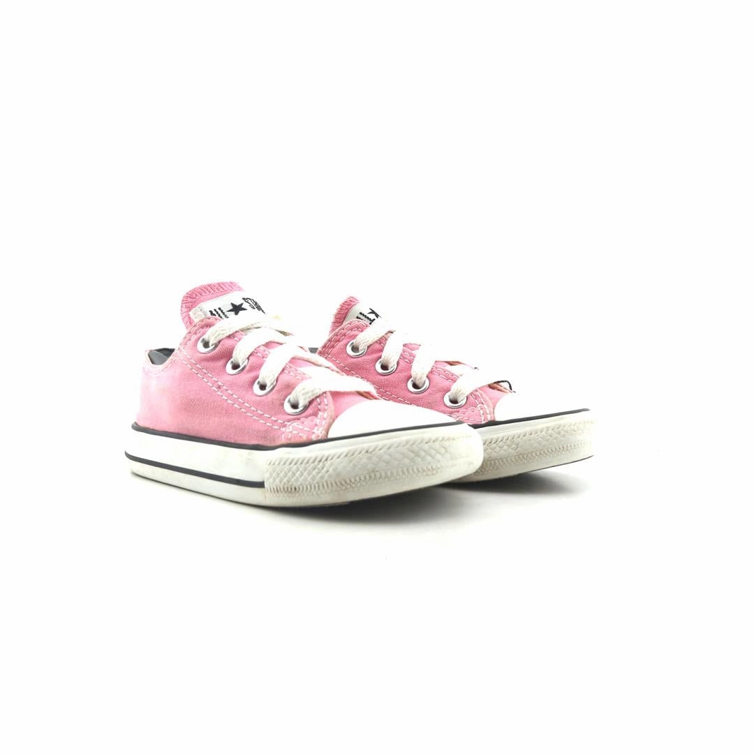 CONVERSE ALL STAR vintage Converse footwear looks