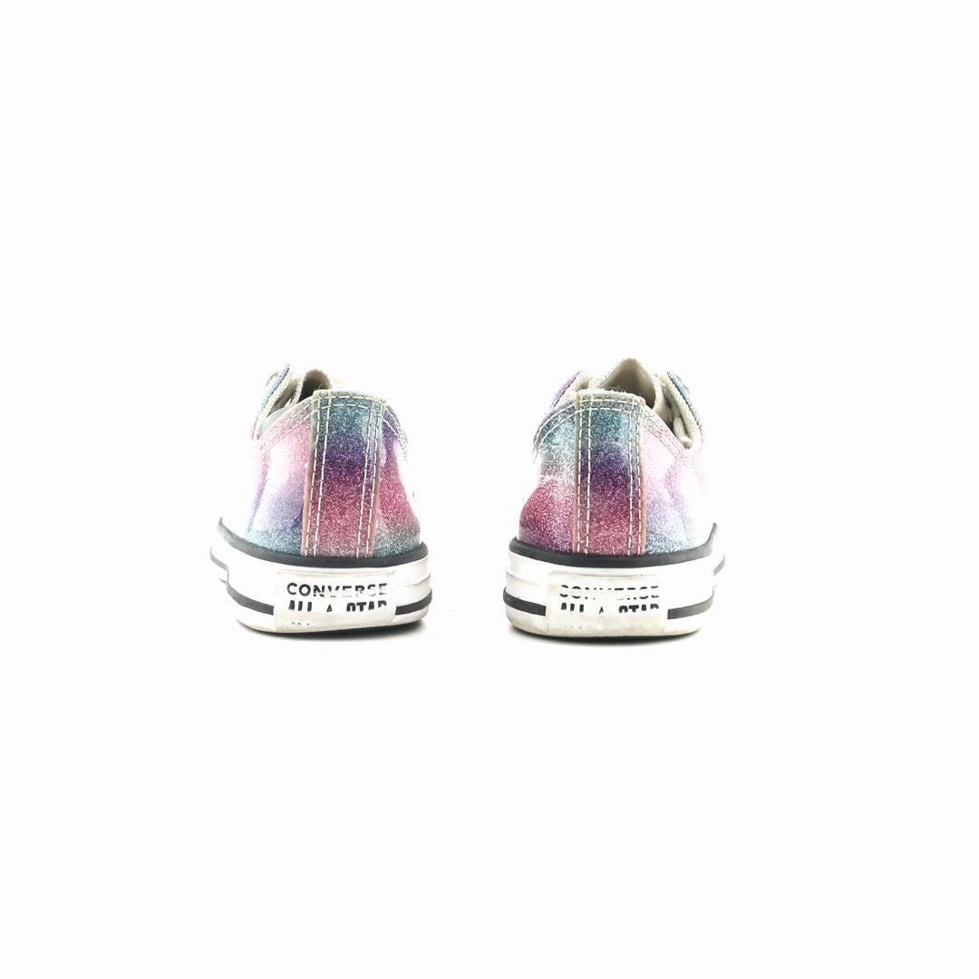 CONVERSE ALL STAR vintage Converse footwear looks