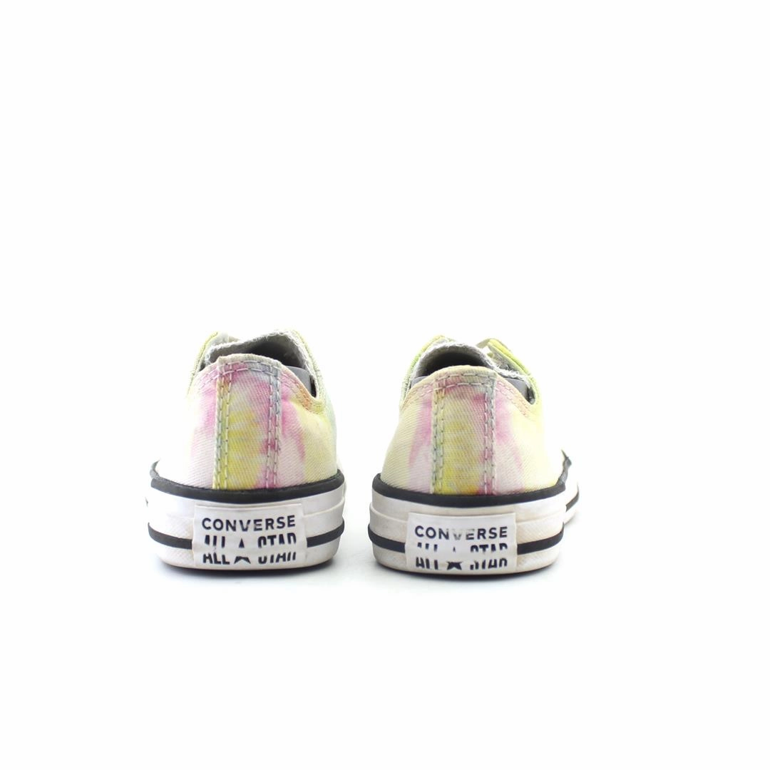 CONVERSE ALL STAR vintage Converse footwear looks