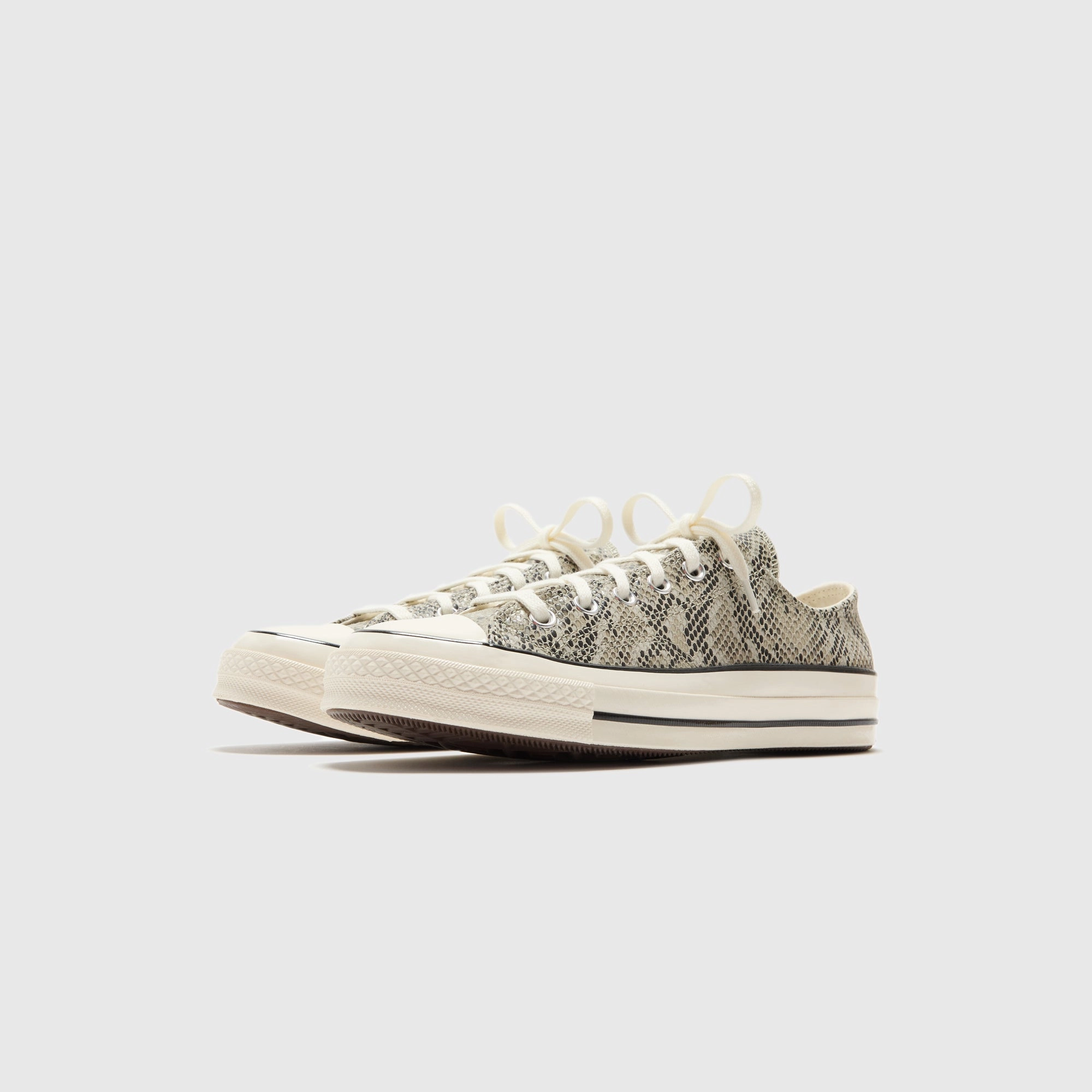 Converse Chuck 70 - Pale Surplus / Egret / Black Heritage style lace-ups