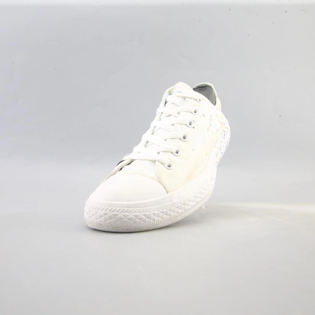 CONVERSE CHUCK TAYLOR ALL SATR vintage Converse footwear looks